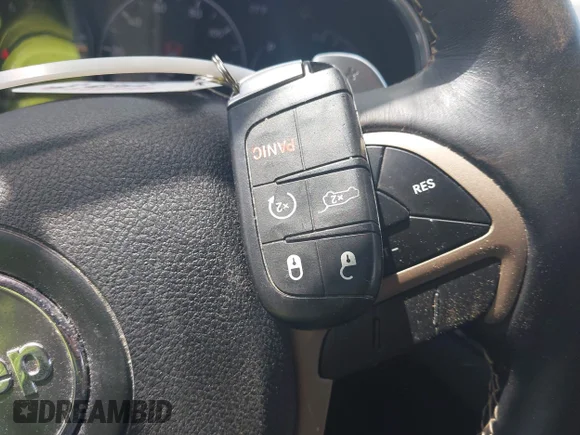 ✅ 2017 Jeep Grand Cherokee Limited • VIN: 1C4RJFBG3HC862009 • Lot: 45369914. Wystawiony na IAAI z przebiegiem 97 854 mil. Bezpłatny archiwum sprzedaży aukcyjnych z USA i szczegółowy raport historii pojazdu na DreamBid. Zdjęcie 11.