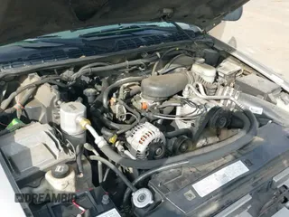 ✅ 2003 Chevrolet S-10 LS • VIN: 1GCDT13X73K125495 • Лот: 41648502. Опубликован ранее на IAAI с пробегом 180 684 миль. Бесплатный доступ к архиву аукционных продаж из США и подробный отчёт об истории автомобиля на DreamBid. Изображение 12.