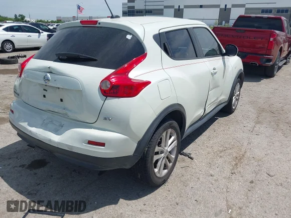 ✅ 2011 Nissan Juke S • VIN: JN8AF5MR3BT022394 • Lot: 45048879. Wystawiony na IAAI z przebiegiem 154 683 mil. Bezpłatny archiwum sprzedaży aukcyjnych z USA i szczegółowy raport historii pojazdu na DreamBid. Zdjęcie 4.