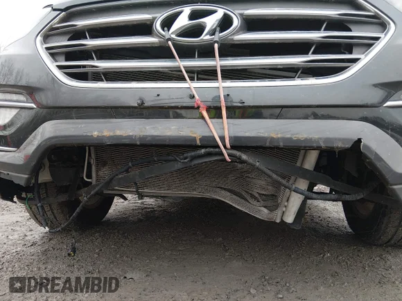 ✅ 2018 Hyundai Santa Fe 2.4L • VIN: 5XYZUDLB3JG547906 • Lot: 44352399. Wystawiony na IAAI z przebiegiem 126 051 mil. Bezpłatny archiwum sprzedaży aukcyjnych z USA i szczegółowy raport historii pojazdu na DreamBid. Zdjęcie 6.