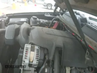 ✅ 2008 Cadillac Escalade • VIN: 1GYEC638X8R132914 • Lot: 42743713. Wystawiony na IAAI z przebiegiem 231 802 mil. Bezpłatny archiwum sprzedaży aukcyjnych z USA i szczegółowy raport historii pojazdu na DreamBid. Zdjęcie 12.