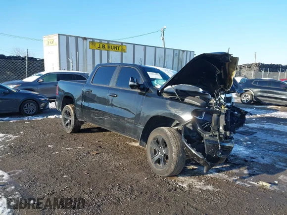 ✅ 2020 Ram 1500 Big Horn • VIN: 1C6SRFFT7LN315380 • Lot: 43959450. Wystawiony na IAAI z przebiegiem 90 474 mil. Bezpłatny archiwum sprzedaży aukcyjnych z USA i szczegółowy raport historii pojazdu na DreamBid. Zdjęcie 1.