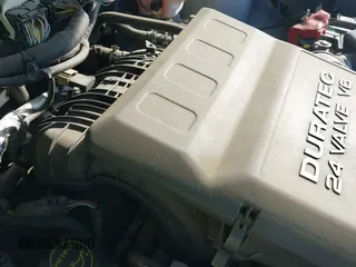 ✅ 2010 Ford Escape Limited • VIN: 1FMCU9EGXAKC13700 • Lot: 42452729. Wystawiony na IAAI z przebiegiem 181 270 mil. Bezpłatny archiwum sprzedaży aukcyjnych z USA i szczegółowy raport historii pojazdu na DreamBid. Zdjęcie 12.