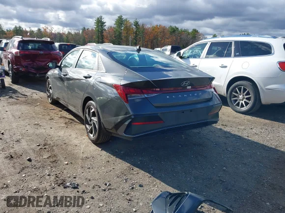✅ 2024 Hyundai Elantra SEL • VIN: KMHLS4DG7RU726865 • Lot: 43617888. Wystawiony na IAAI z przebiegiem 17 242 mil. Bezpłatny archiwum sprzedaży aukcyjnych z USA i szczegółowy raport historii pojazdu na DreamBid. Zdjęcie 3.