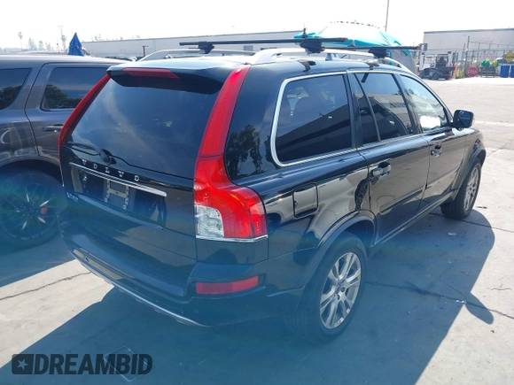 ✅ 2013 Volvo XC90 Premier Plus • VIN: YV4952CY0D1662390 • Lot: 44466763. Wystawiony na IAAI z przebiegiem 155 917 mil. Bezpłatny archiwum sprzedaży aukcyjnych z USA i szczegółowy raport historii pojazdu na DreamBid. Zdjęcie 4.