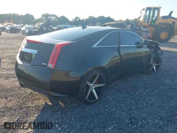 ✅ 2014 Cadillac CTS • VIN: 1G6DA1E33E0105925 • Lot: 42590875. Wystawiony na IAAI z przebiegiem 69 494 mil. Bezpłatny archiwum sprzedaży aukcyjnych z USA i szczegółowy raport historii pojazdu na DreamBid. Zdjęcie 4.
