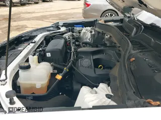 ✅ 2020 Ford Explorer XLT • VIN: 1FMSK7DH5LGB11209 • Lot: 41784324. Wystawiony na IAAI z przebiegiem 26 240 mil. Bezpłatny archiwum sprzedaży aukcyjnych z USA i szczegółowy raport historii pojazdu na DreamBid. Zdjęcie 19.