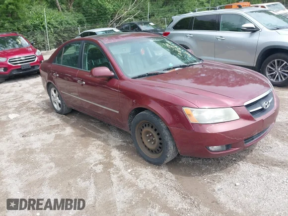 ✅ 2008 Hyundai Sonata SE • VIN: 5NPEU46C18H383884 • Лот: 45188191. Опубліковано раніше на IAAI з пробігом 194 077 миль. Безкоштовний доступ до архіву аукціонних продажів зі США та докладний звіт про історію автомобіля на DreamBid. Зображення 1.