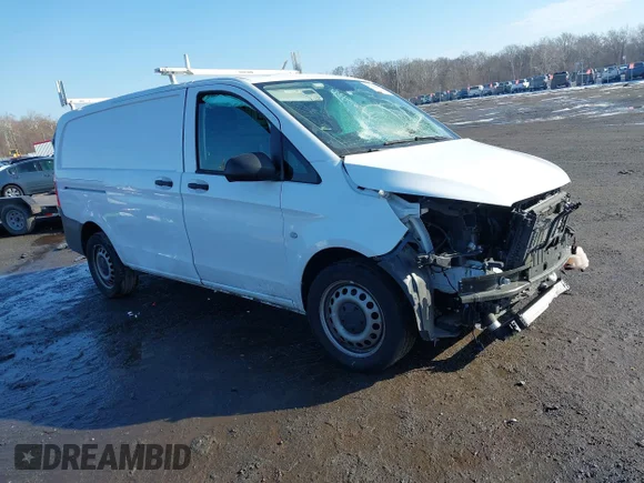 ✅ 2022 Mercedes-Benz Metris Cargo • VIN: W1YV0BEY4N4171295 • Lot: 43949299. Wystawiony na IAAI z przebiegiem Nie podano. Bezpłatny archiwum sprzedaży aukcyjnych z USA i szczegółowy raport historii pojazdu na DreamBid. Zdjęcie 1.