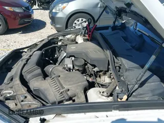 ✅ 2015 BMW X1 sDrive28i • VIN: WBAVM1C57FVW57653 • Lot: 43516277. Listed on IAAI with 113,430 mi. Free auction sales archive from the USA and detailed vehicle history report at DreamBid. Image 19.