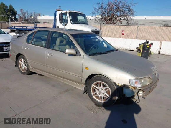 ✅ 1999 Infiniti G20 • VIN: JNKCP11A7XT016032 • Лот: 44149041. Опубліковано раніше на IAAI з пробігом 275 743 миль. Безкоштовний доступ до архіву аукціонних продажів зі США та докладний звіт про історію автомобіля на DreamBid. Зображення 1.