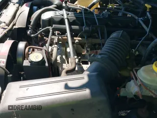 ✅ 1998 Jeep Cherokee Sport • VIN: 1J4FJ68S1WL215548 • Lot: 43104546. Listed on IAAI with 236,330 mi. Free auction sales archive from the USA and detailed vehicle history report at DreamBid. Image 12.