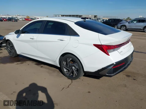 ✅ 2024 Hyundai Elantra Limited • VIN: KMHLN4DJ0RU097680 • Lot: 44343710. Wystawiony na IAAI z przebiegiem 30 414 mil. Bezpłatny archiwum sprzedaży aukcyjnych z USA i szczegółowy raport historii pojazdu na DreamBid. Zdjęcie 3.