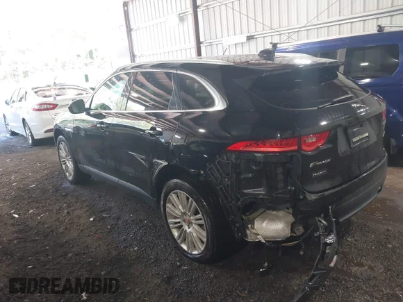 ✅ 2020 Jaguar F-Pace 30t Portfolio • VIN: SADCN2GX2LA645376 • Lot: 45222570. Wystawiony na IAAI z przebiegiem 85 402 mil. Bezpłatny archiwum sprzedaży aukcyjnych z USA i szczegółowy raport historii pojazdu na DreamBid. Zdjęcie 3.