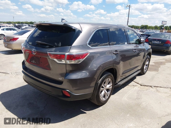 ✅ 2015 Toyota Highlander LE Plus • VIN: 5TDZKRFH5FS068075 • Lot: 44820468. Wystawiony na IAAI z przebiegiem 94 510 mil. Bezpłatny archiwum sprzedaży aukcyjnych z USA i szczegółowy raport historii pojazdu na DreamBid. Zdjęcie 4.