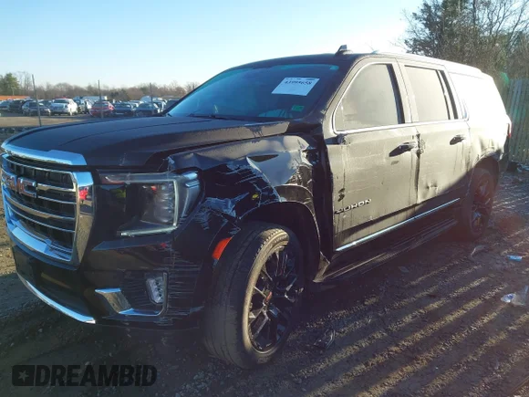 ✅ 2023 GMC Yukon XL SLT • VIN: 1GKS2GKD9PR393471 • Lot: 43995658. Wystawiony na IAAI z przebiegiem 131 216 mil. Bezpłatny archiwum sprzedaży aukcyjnych z USA i szczegółowy raport historii pojazdu na DreamBid. Zdjęcie 2.