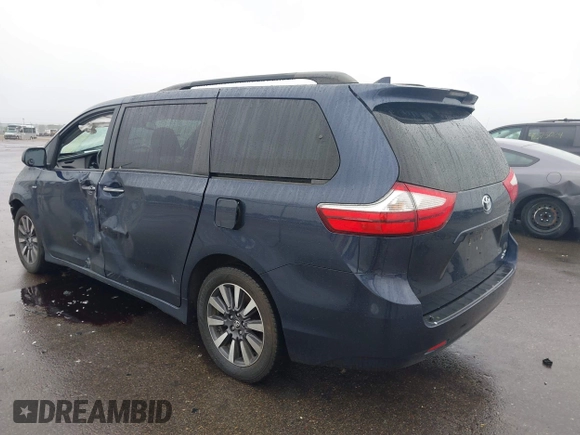 ✅ 2018 Toyota Sienna XLE • VIN: 5TDDZ3DC8JS197365 • Lot: 42311598. Wystawiony na IAAI z przebiegiem 199 121 mil. Bezpłatny archiwum sprzedaży aukcyjnych z USA i szczegółowy raport historii pojazdu na DreamBid. Zdjęcie 3.