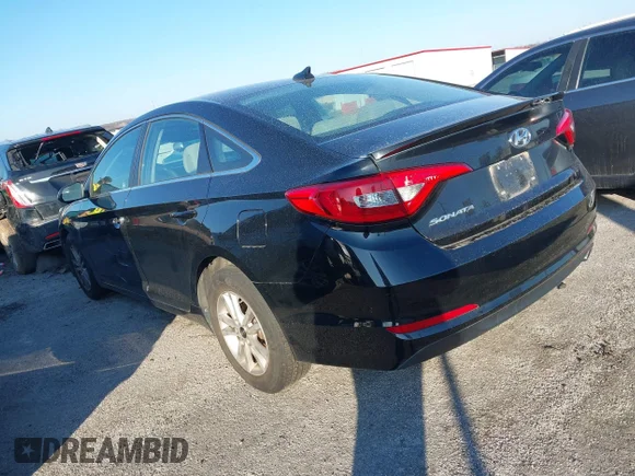 ✅ 2015 Hyundai Sonata SE • VIN: 5NPE24AF8FH013407 • Lot: 44064421. Wystawiony na IAAI z przebiegiem 201 911 mil. Bezpłatny archiwum sprzedaży aukcyjnych z USA i szczegółowy raport historii pojazdu na DreamBid. Zdjęcie 3.
