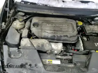 ✅ 2018 Jeep Cherokee Latitude • VIN: 1C4PJMCB9JD533037 • Лот: 94155215. Опубликован ранее на Copart с пробегом 128 737 миль. Бесплатный доступ к архиву аукционных продаж из США и подробный отчёт об истории автомобиля на DreamBid. Изображение 14.