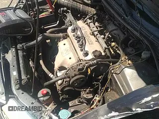 ✅ 2001 Honda Accord DX • VIN: 1HGCF85491A056537 • Lot: 42003150. Wystawiony na IAAI z przebiegiem 201 943 mil. Bezpłatny archiwum sprzedaży aukcyjnych z USA i szczegółowy raport historii pojazdu na DreamBid. Zdjęcie 19.