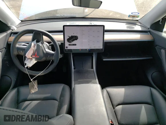 ✅ 2021 Tesla Model Y Standard Range • VIN: 5YJYGDED5MF116402 • Лот: 45943503. Опубліковано раніше на Copart з пробігом 22 329 миль. Безкоштовний доступ до архіву аукціонних продажів зі США та докладний звіт про історію автомобіля на DreamBid. Зображення 8.