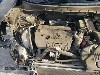 ✅ 2021 Mitsubishi Outlander ES • VIN: JA4APUAUXMU021942 • Lot: 92631515. Listed on Copart with 48,285 mi. Free auction sales archive from the USA and detailed vehicle history report at DreamBid. Image 14.