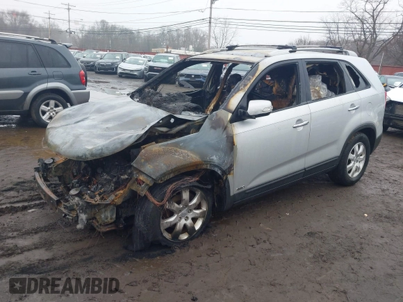✅ 2012 Kia Sorento LX • VIN: 5XYKTDA66CG267734 • Lot: 44407627. Wystawiony na IAAI z przebiegiem 73 320 mil. Bezpłatny archiwum sprzedaży aukcyjnych z USA i szczegółowy raport historii pojazdu na DreamBid. Zdjęcie 2.