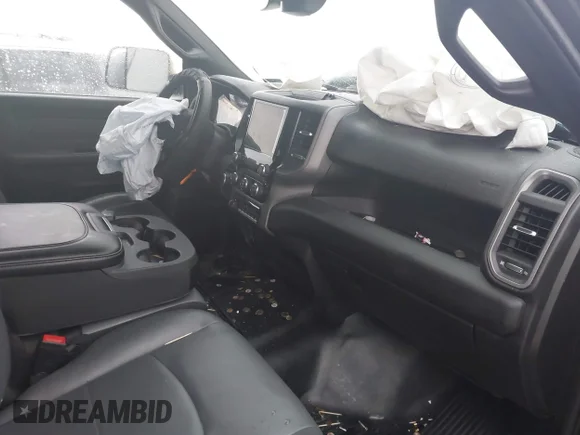 ✅ 2022 Ram 2500 Tradesman • VIN: 3C6UR5CJ0NG370013 • Лот: 43965050. Опубліковано раніше на IAAI з пробігом 32 328 миль. Безкоштовний доступ до архіву аукціонних продажів зі США та докладний звіт про історію автомобіля на DreamBid. Зображення 5.