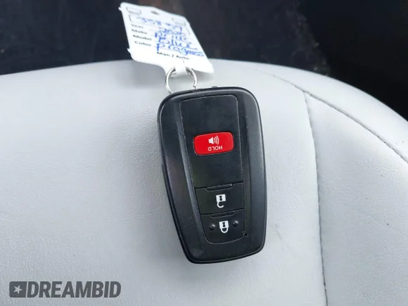 ✅ 2020 Toyota Prius XLE • VIN: JTDL9RFU1L3017393 • Lot: 44123667. Wystawiony na IAAI z przebiegiem 24 685 mil. Bezpłatny archiwum sprzedaży aukcyjnych z USA i szczegółowy raport historii pojazdu na DreamBid. Zdjęcie 11.