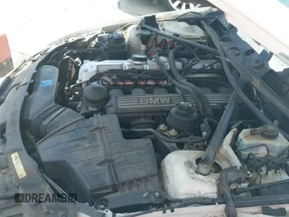 ✅ 2008 BMW 3 Series 328i • VIN: WBAWB33518P133167 • Лот: 42750915. Опубликован ранее на IAAI с пробегом 176 660 миль. Бесплатный доступ к архиву аукционных продаж из США и подробный отчёт об истории автомобиля на DreamBid. Изображение 14.