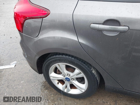 ✅ 2012 Ford Focus SE • VIN: 1FAHP3K27CL244493 • Lot: 44695657. Wystawiony na IAAI z przebiegiem 119 734 mil. Bezpłatny archiwum sprzedaży aukcyjnych z USA i szczegółowy raport historii pojazdu na DreamBid. Zdjęcie 6.