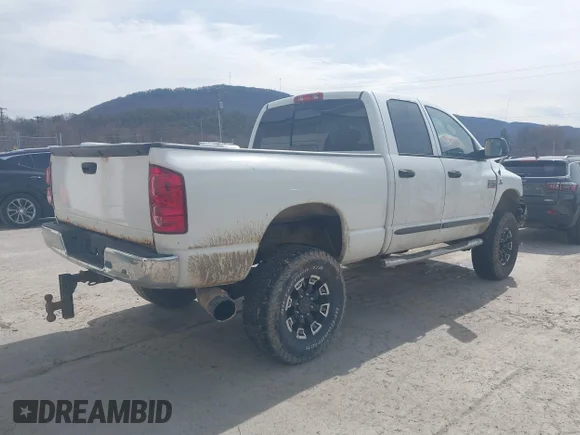 ✅ 2007 Dodge 2500 Laramie • VIN: 1D7KS28A47J617813 • Lot: 41827496. Wystawiony na IAAI z przebiegiem 219 432 mil. Bezpłatny archiwum sprzedaży aukcyjnych z USA i szczegółowy raport historii pojazdu na DreamBid. Zdjęcie 4.