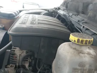 2003 Dodge 1500 ST z VIN 1D7HA18N03S112530, wystawiony jako IAAI lot #42484127 z przebiegiem 186 784 mil mil oraz . Historia ofert i sprzedaży dostępna na DreamBid. Obrazek 12.