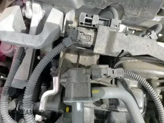 ✅ 2021 Toyota Highlander Hybrid XLE • VIN: 5TDHBRCH2MS532369 • Lot: 85268595. Wystawiony na Copart z przebiegiem 42 689 mil. Bezpłatny archiwum sprzedaży aukcyjnych z USA i szczegółowy raport historii pojazdu na DreamBid. Zdjęcie 14.