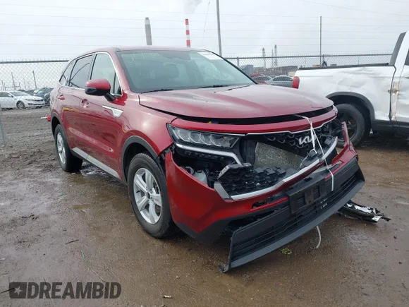 ✅ 2022 Kia Sorento LX • VIN: 5XYRGDLC8NG089804 • Лот: 44409289. Опубліковано раніше на IAAI з пробігом 120 958 миль. Безкоштовний доступ до архіву аукціонних продажів зі США та докладний звіт про історію автомобіля на DreamBid. Зображення 1.