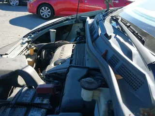 ✅ 2006 Toyota Sienna XLE • VIN: 5TDZA22C16S429970 • Lot: 43800654. Wystawiony na IAAI z przebiegiem 265 247 mil. Bezpłatny archiwum sprzedaży aukcyjnych z USA i szczegółowy raport historii pojazdu na DreamBid. Zdjęcie 12.