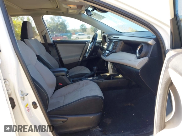 ✅ 2017 Toyota RAV4 XLE • VIN: 2T3WFREV9HW321141 • Lot: 44444149. Wystawiony na IAAI z przebiegiem 118 631 mil. Bezpłatny archiwum sprzedaży aukcyjnych z USA i szczegółowy raport historii pojazdu na DreamBid. Zdjęcie 5.