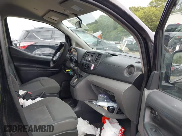 ✅ 2015 Chevrolet City Express Cargo LS • VIN: 3N63M0YN7FK727104 • Lot: 43240019. Wystawiony na IAAI z przebiegiem Nie podano. Bezpłatny archiwum sprzedaży aukcyjnych z USA i szczegółowy raport historii pojazdu na DreamBid. Zdjęcie 5.