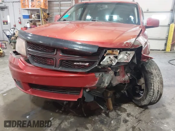 ✅ 2010 Dodge Journey SXT • VIN: 3D4PG5FV5AT117137 • Lot: 44251328. Wystawiony na IAAI z przebiegiem 147 407 mil. Bezpłatny archiwum sprzedaży aukcyjnych z USA i szczegółowy raport historii pojazdu na DreamBid. Zdjęcie 6.