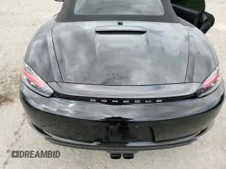 ✅ 2021 Porsche 718 Boxster • VIN: WP0CA2A85MS210405 • Lot: 55109175. Wystawiony na Copart z przebiegiem 20 684 mil. Bezpłatny archiwum sprzedaży aukcyjnych z USA i szczegółowy raport historii pojazdu na DreamBid. Zdjęcie 15.