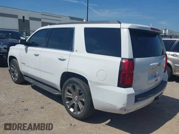 ✅ 2016 Chevrolet Tahoe LT • VIN: 1GNSCBKC0GR417327 • Lot: 45087130. Wystawiony na IAAI z przebiegiem 236 715 mil. Bezpłatny archiwum sprzedaży aukcyjnych z USA i szczegółowy raport historii pojazdu na DreamBid. Zdjęcie 3.