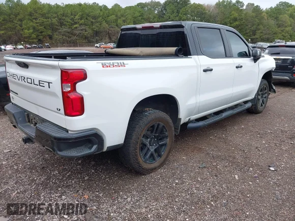 ✅ 2023 Chevrolet Silverado 1500 LT Trail Boss • VIN: 3GCUDFEL0PG226962 • Lot: 43565889. Wystawiony na IAAI z przebiegiem 86 206 mil. Bezpłatny archiwum sprzedaży aukcyjnych z USA i szczegółowy raport historii pojazdu na DreamBid. Zdjęcie 4.