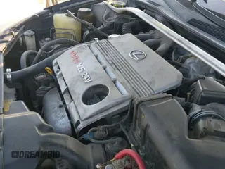 ✅ 2002 Lexus ES 300 • VIN: JTHBF30G825030115 • Лот: 43355950. Опубликован ранее на IAAI с пробегом 243 223 миль. Бесплатный доступ к архиву аукционных продаж из США и подробный отчёт об истории автомобиля на DreamBid. Изображение 12.