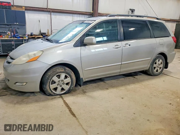 ✅ 2007 Toyota Sienna LE • VIN: 5TDZK23C37S061191 • Lot: 49892336. Listed on Copart with 377,022 mi. Free auction sales archive from the USA and detailed vehicle history report at DreamBid. Image 1.
