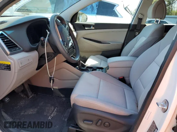 ✅ 2017 Hyundai Tucson SE • VIN: KM8J3CA43HU552428 • Lot: 46060843. Wystawiony na Copart z przebiegiem 32 391 mil. Bezpłatny archiwum sprzedaży aukcyjnych z USA i szczegółowy raport historii pojazdu na DreamBid. Zdjęcie 7.
