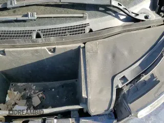 ✅ 2019 BMW i3 • VIN: WBY8P4C59K7E82461 • Lot: 86898895. Listed on Copart with 64,272 mi. Free auction sales archive from the USA and detailed vehicle history report at DreamBid. Image 13.