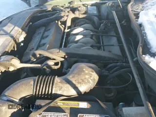 ✅ 1998 Lincoln Continental • VIN: 1LNFM97V4WY713283 • Lot: 41264918. Listed on IAAI with 89,134 mi. Free auction sales archive from the USA and detailed vehicle history report at DreamBid. Image 19.