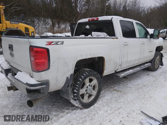 ✅ 2018 Chevrolet Silverado 2500HD LT • VIN: 1GC1KVEY5JF268115 • Lot: 43839133. Wystawiony na IAAI z przebiegiem Nie podano. Bezpłatny archiwum sprzedaży aukcyjnych z USA i szczegółowy raport historii pojazdu na DreamBid. Zdjęcie 4.