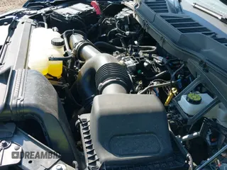 ✅ 2025 Ford F-150 XLT • VIN: 1FTEW3KP1SKE13763 • Lot: 43195039. Wystawiony na IAAI z przebiegiem 9 280 mil. Bezpłatny archiwum sprzedaży aukcyjnych z USA i szczegółowy raport historii pojazdu na DreamBid. Zdjęcie 19.