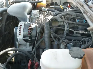 ✅ 2005 Chevrolet Silverado 1500 LS • VIN: 1GCEK19T05E282850 • Lot: 43462881. Wystawiony na IAAI z przebiegiem 245 650 mil. Bezpłatny archiwum sprzedaży aukcyjnych z USA i szczegółowy raport historii pojazdu na DreamBid. Zdjęcie 18.